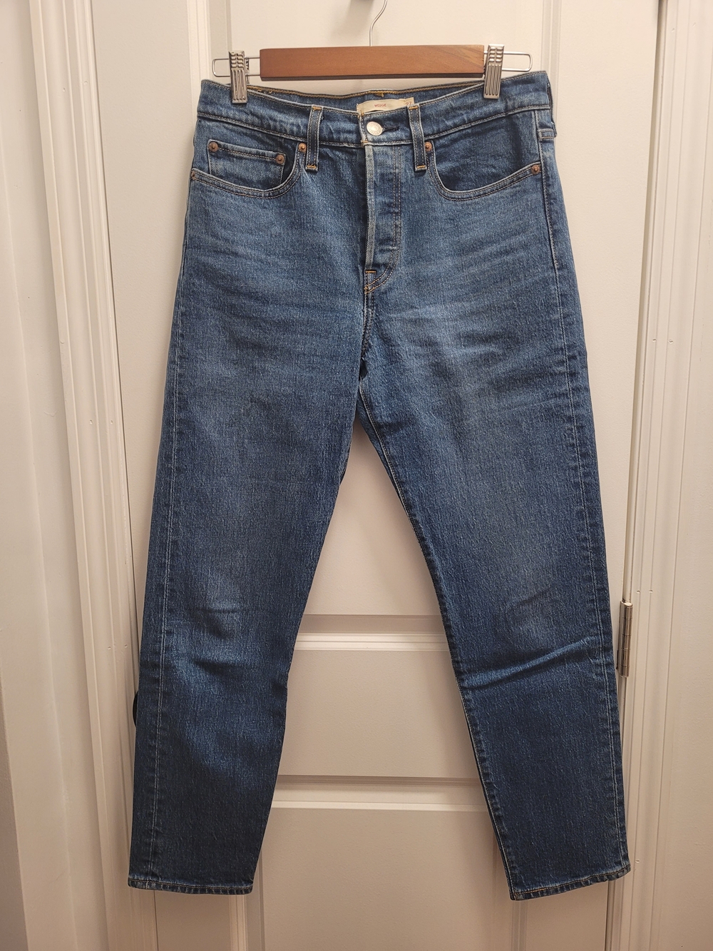 Levi's Women's Wedgie Blue Cropped Ankle Jeans Size 27